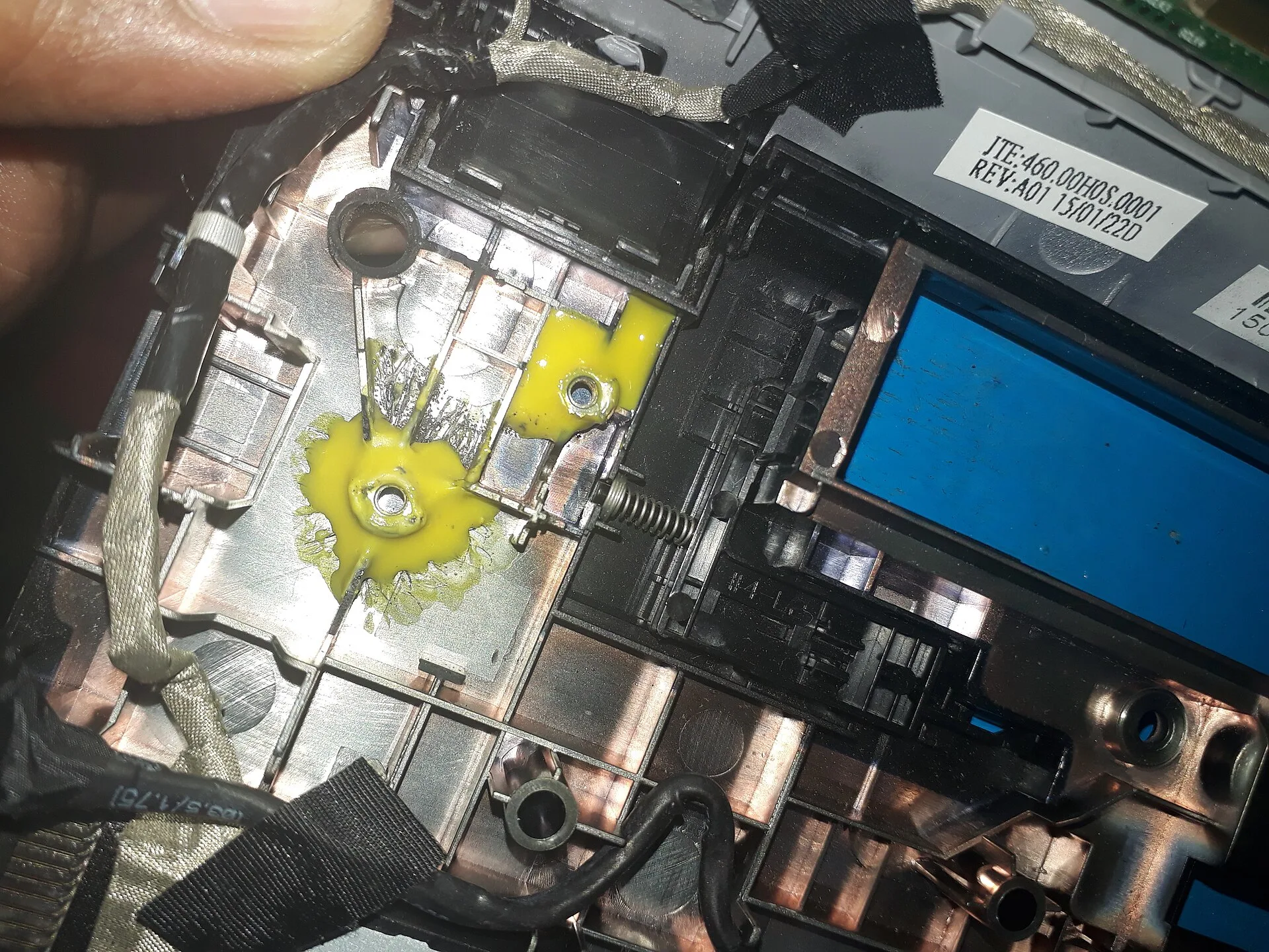 Photo of basic laptop repair: Compare the price of basic laptop repair across countries and see how much it weighs against the local average salary