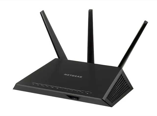 Foto de internet 100 Mbps: Compare o preço de internet 100 Mbps em diferentes países e veja quanto esse custo pesa no salário médio local