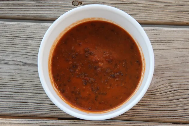 Foto de lentilha 1kg: Compare o preço de lentilha 1kg em diferentes países e veja quanto esse custo pesa no salário médio local