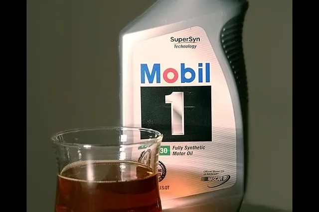 Photo of aceite de motor 1L: Compara el precio de aceite de motor 1L en diferentes países y ve cuánto pesa en el salario medio local